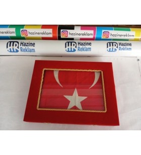 BAYRAK VE SANCAK TAKDİM KUTUSU